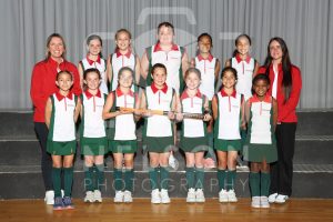 MINI-HOCKEY GIRLS U9 A&B.JPG